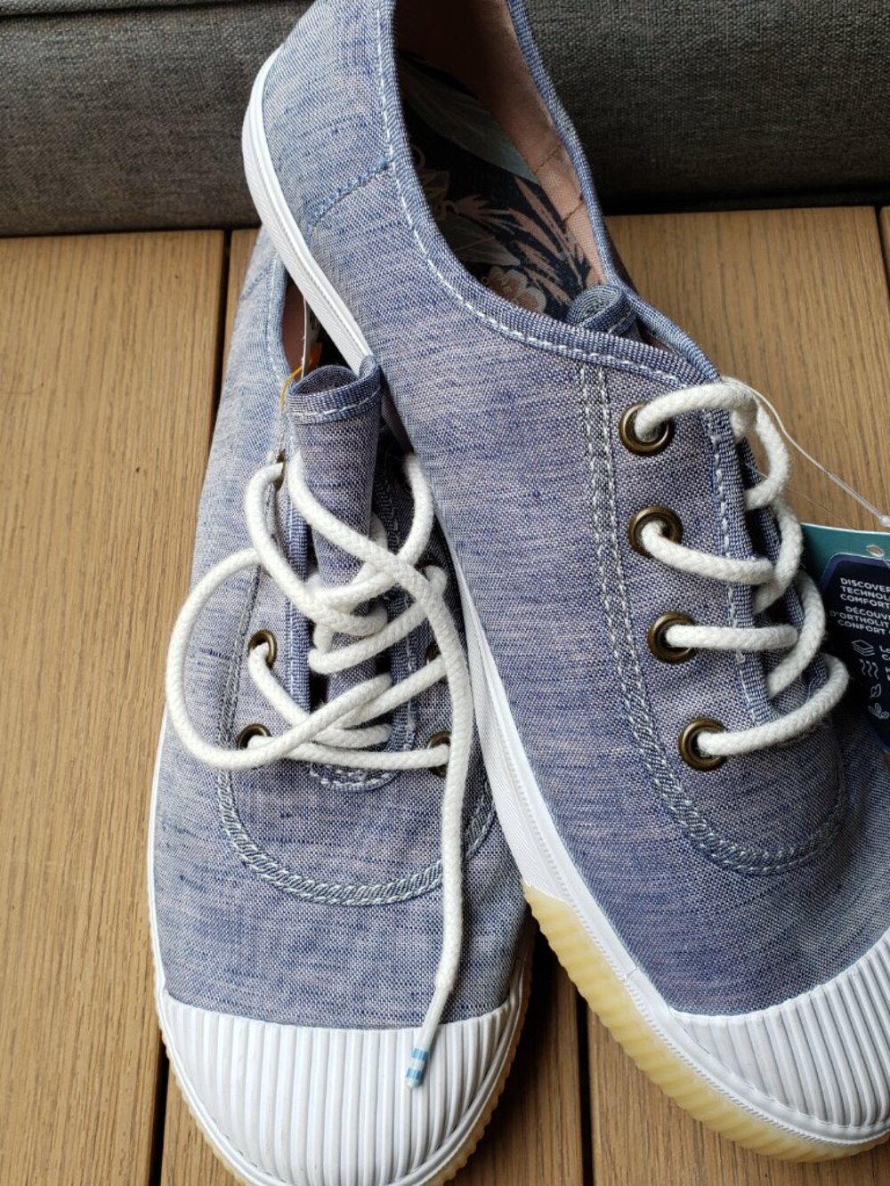 BNWT TOMS Carmel Majolica Blue Lightweight Skirting sneaker (9) KICKS